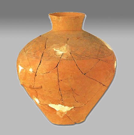 "gn2umkxvgn">新石器大汶口网格纹壶,是1976年邳州大墩子遗址出土文物