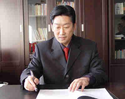  p data-id="gn9202htlh">贺满明,中共银川市委常委,兴庆区委书记.