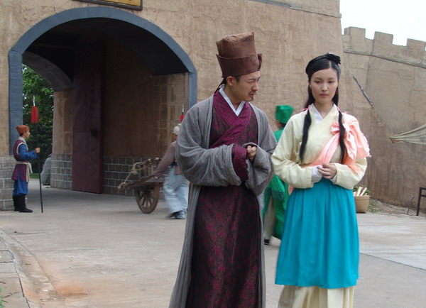 《乘龙怪婿第一季》,是 a target="_blank" href="/item/南方电视台