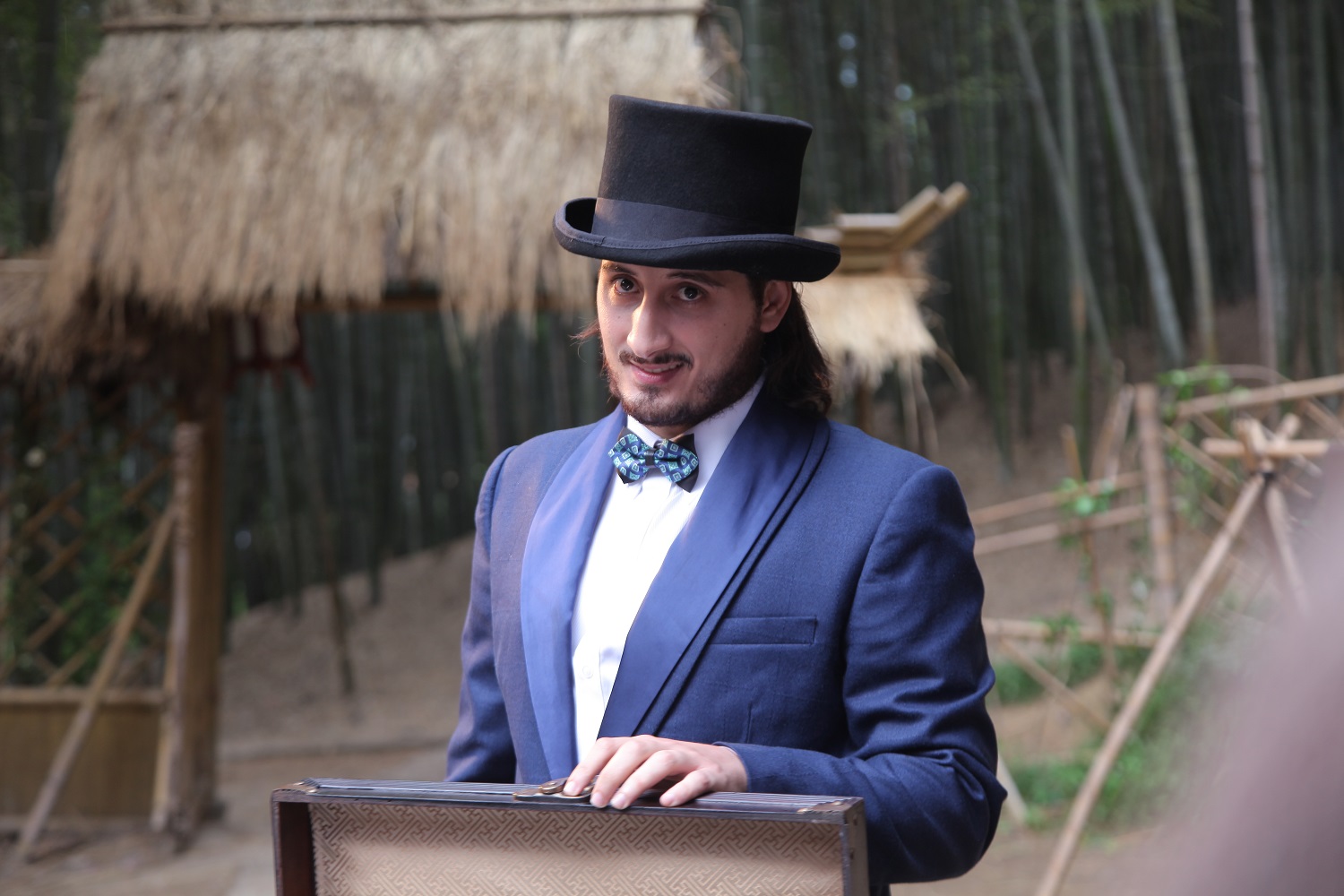  p data-id="gnbugom7ui">埃米尔(amro),1988年4月12日出生于埃及