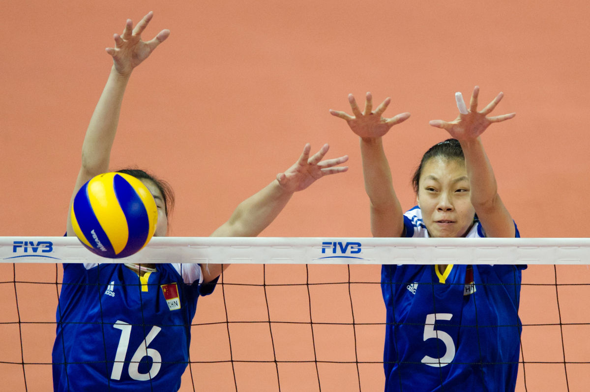  p>王宁,1994年出生,职业是排球运动员,身高191厘米,场上位置是副攻.