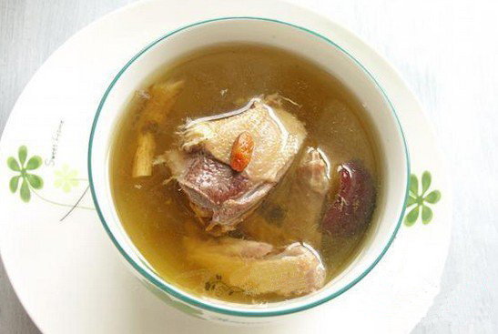 参杞老鸽汤