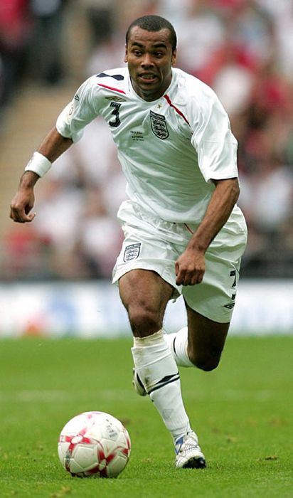  p>阿什利·科尔(ashley cole),1980年12月20日出生于英国伦敦,前英国