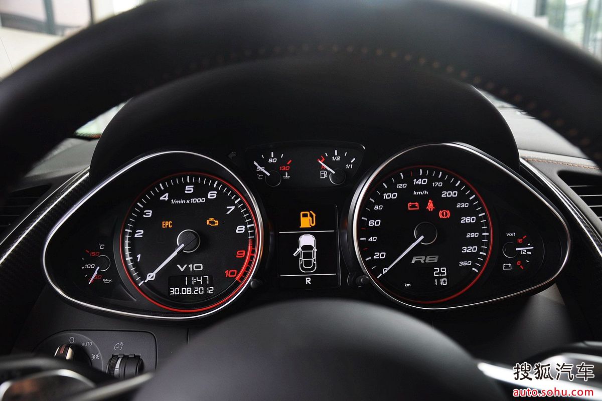 奥迪r8