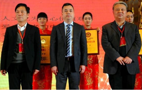 106m0m">杜宏,男,陕西 a target="_blank" href="/item/潼关/865963"