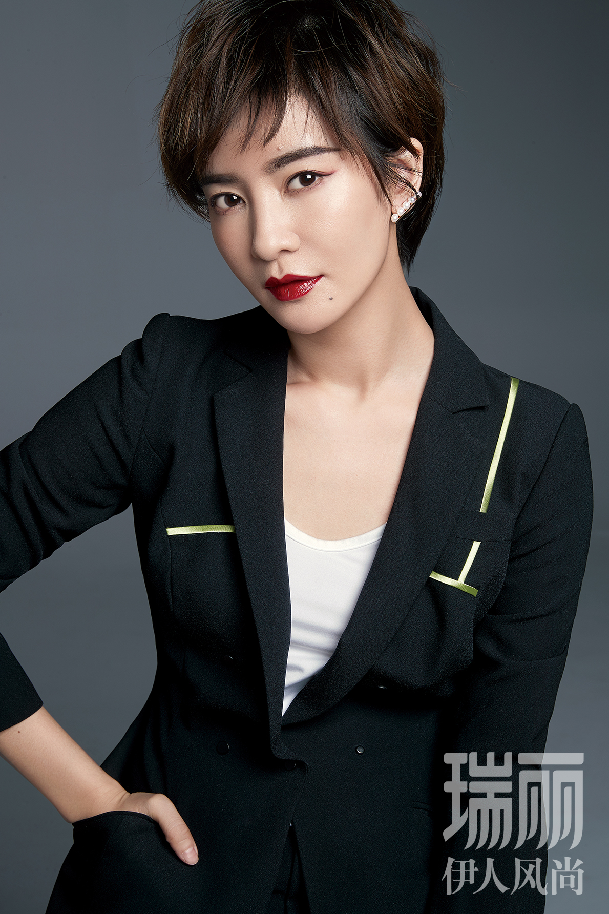  p>李晟,1985年9月10日出生于湖南省邵阳市邵东市,中国内地女演员