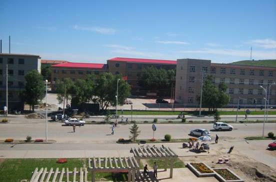 太仆寺旗宝昌一中