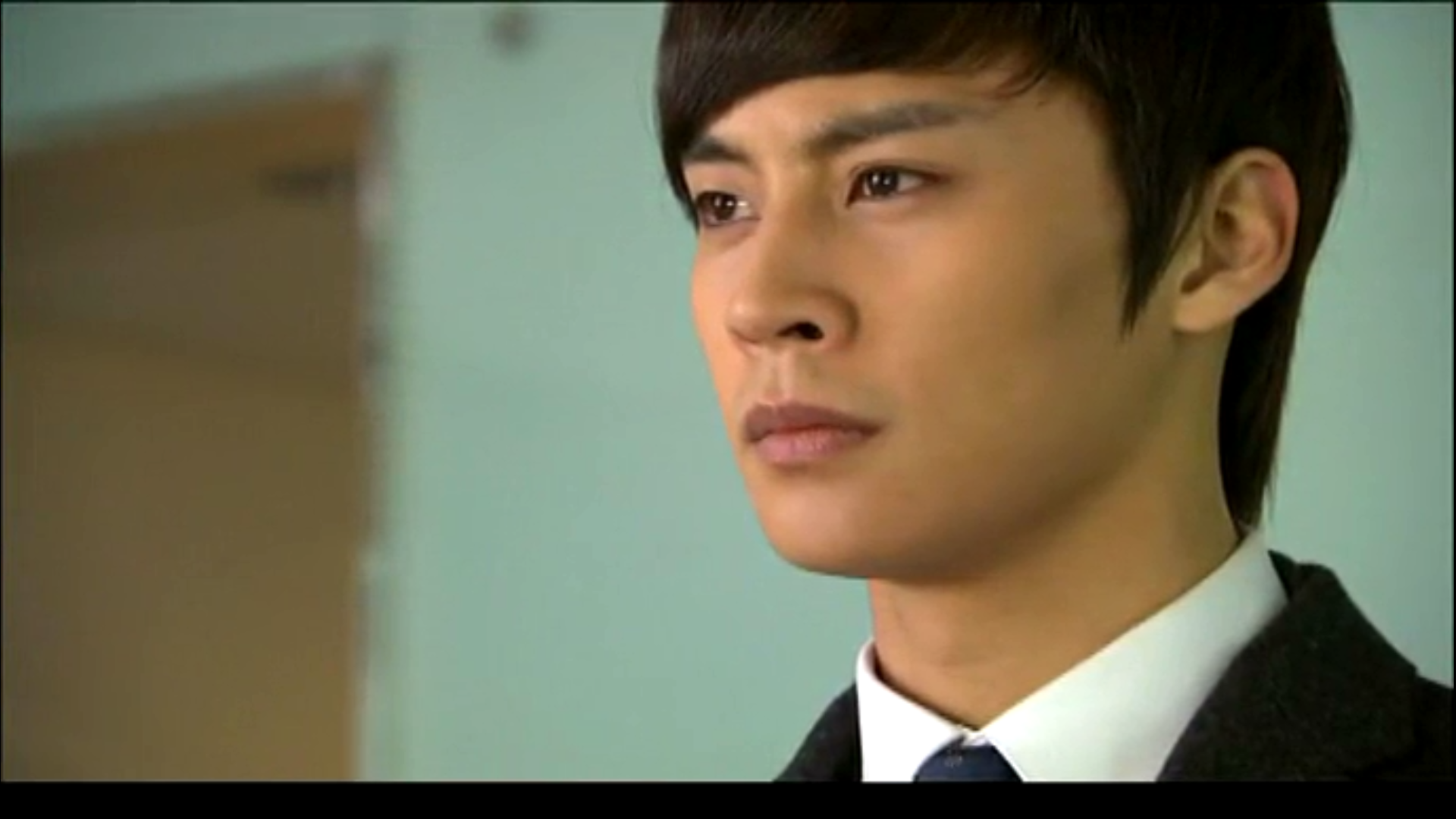  p data-id="gnx7c6ahh0">james,本名崔振赫.