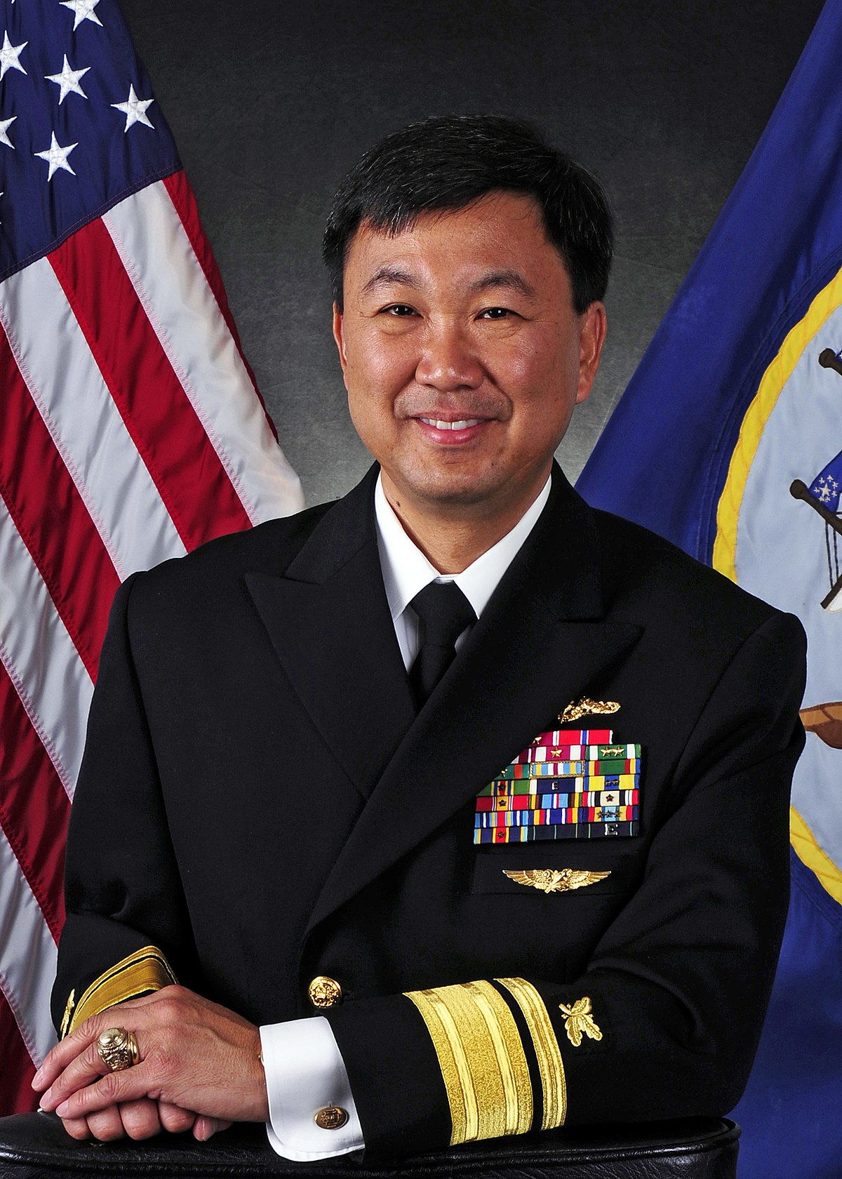  p data-id="gnb7mykw5d">乔纳森·袁,二代华裔美国人,太平洋舰队后勤