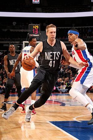  p>贾斯汀·汉密尔顿(justin hamilton),1990年4月1日出生于 a target