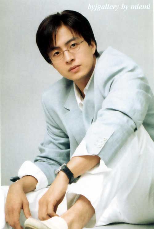  p>裴勇俊(bae yong joon),1972年8月29日出生于首尔,韩国男演员,制作