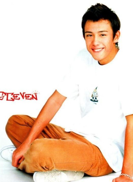  p>张致恒(steven cheung),1984年11月10日出生于中国香港,中荷混血儿