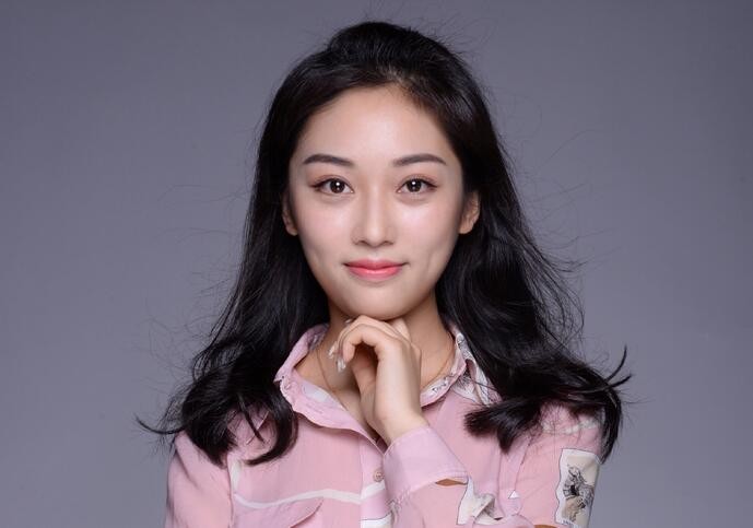  p data-id="gnazn61msm">王俊奇,大连千兆集团董事长李凤哲女儿.