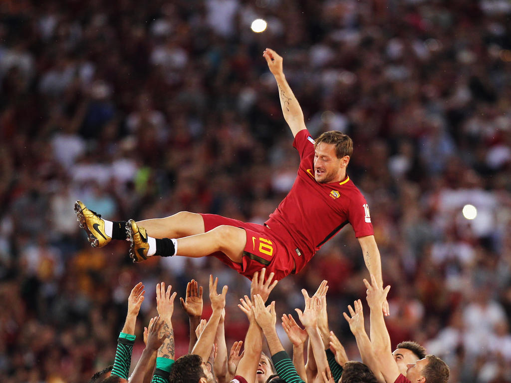 切斯科·托蒂 /b>(francesco totti),1976年9月27日出生于意大利罗马