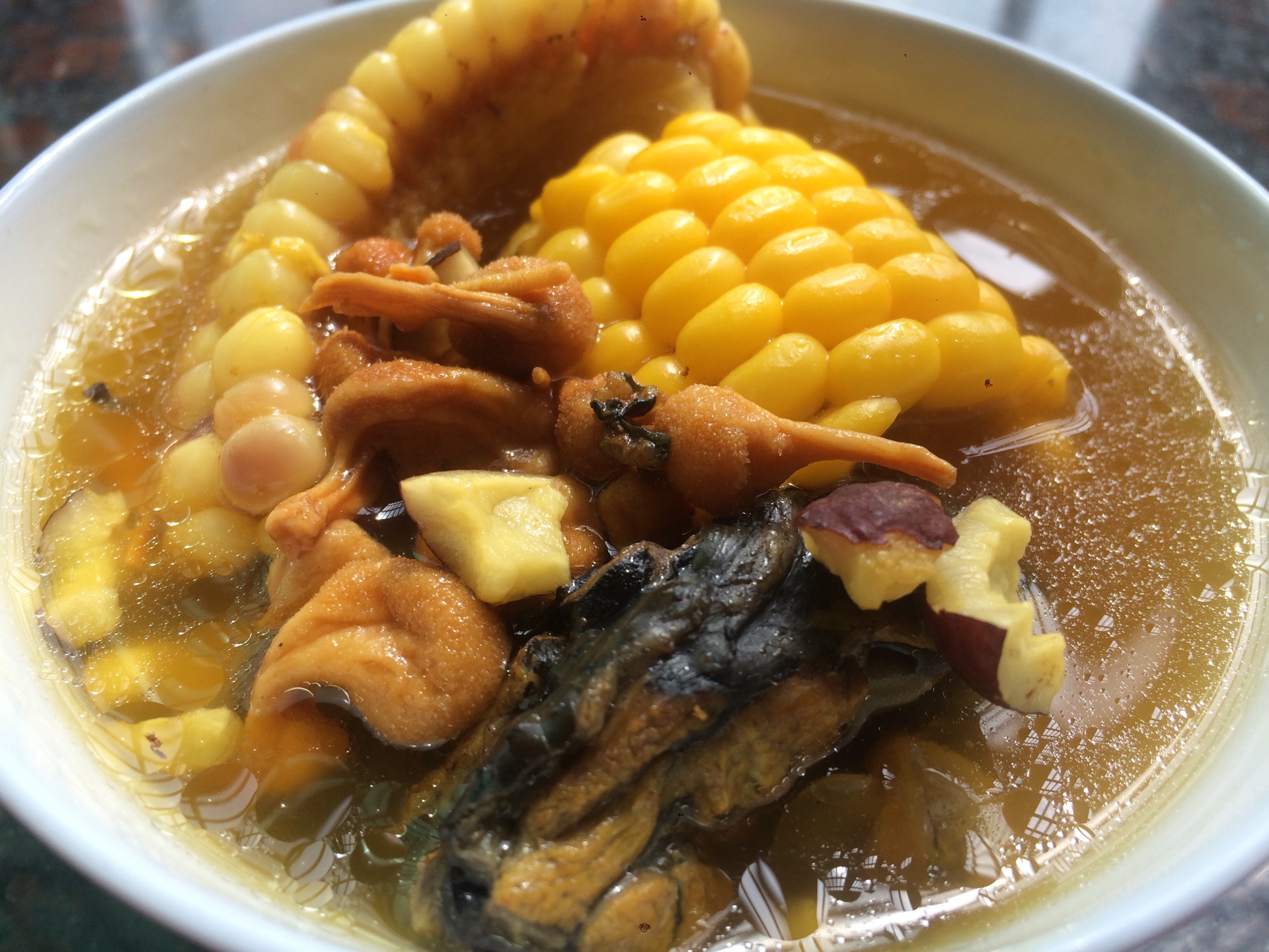乌鸡玉米汤