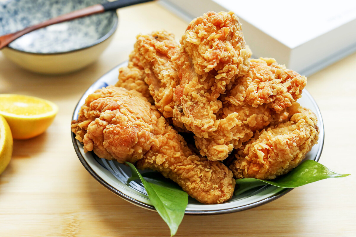 简单的家常菜,主料是 a target="_blank" href="/item/鸡腿/1132807"