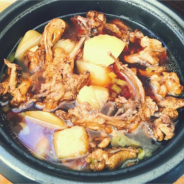 土豆炖鸡架