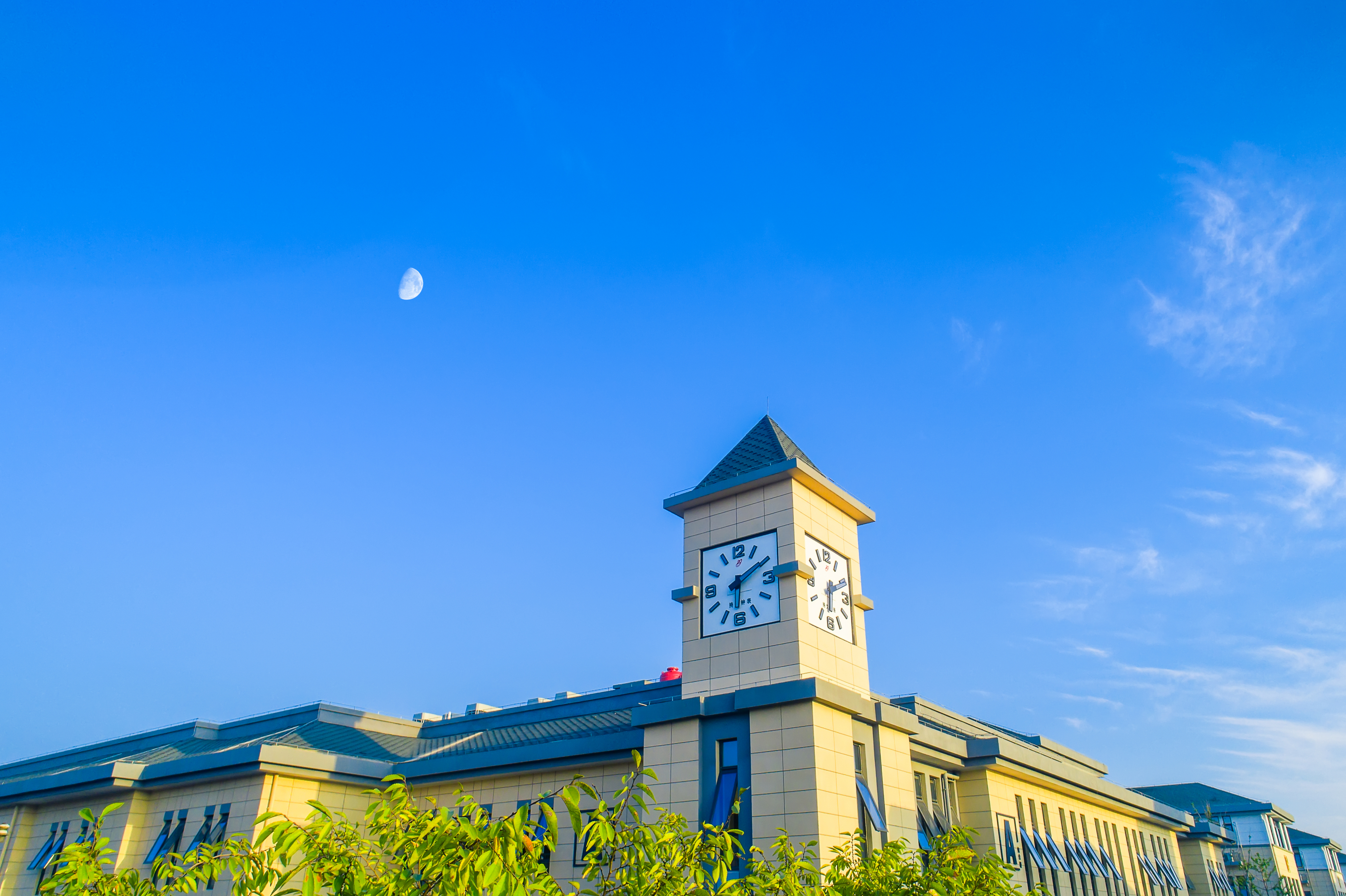 宁波市海曙区集士港镇中心初级中学