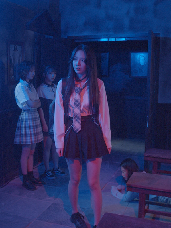  /p> p>该剧改编自作者"仄黎"原创小说ip《逃亡死寂岛》,每集3分钟