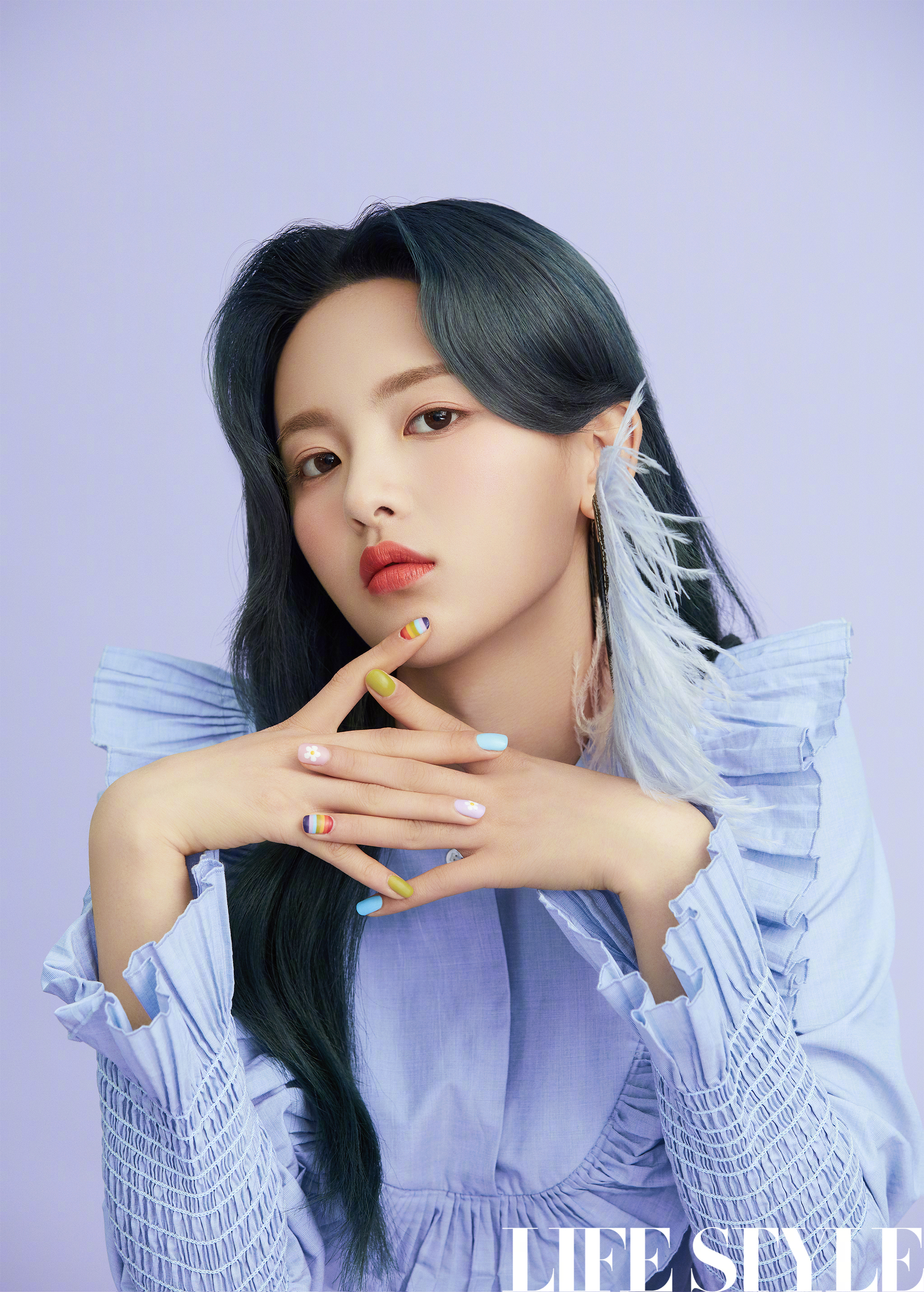  p>杨超越,1998年7月31日出生于江苏省盐城市大丰区,中国内地影视女