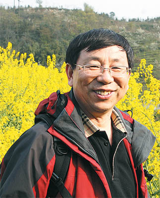  p>张培震,男,1955年12月23日出生于河南省淮滨县,地震动力学家, a