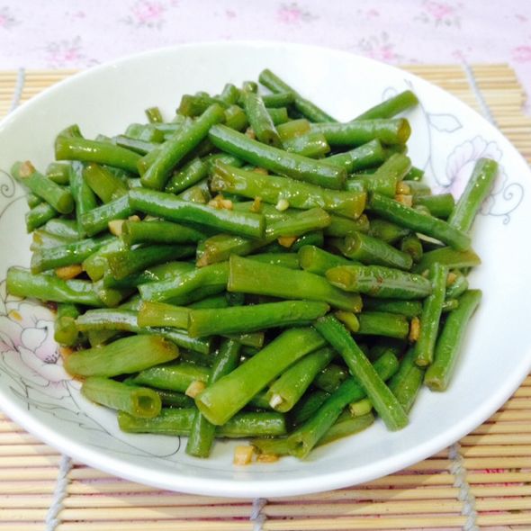 蒜炒豇豆