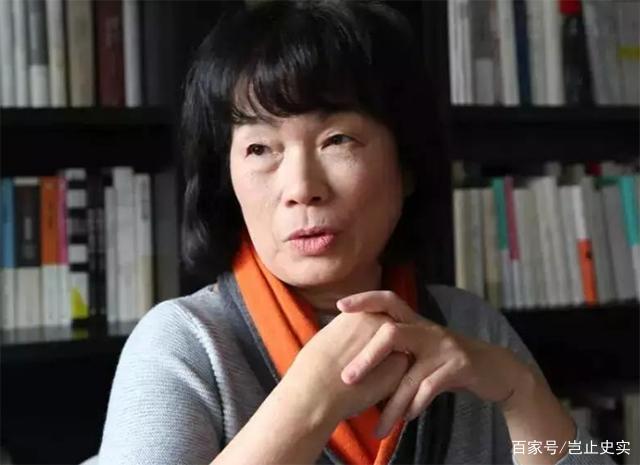 龙应台：生于台湾，与德国丈夫育有两子，离婚后与大儿子居于香港_百科TA说