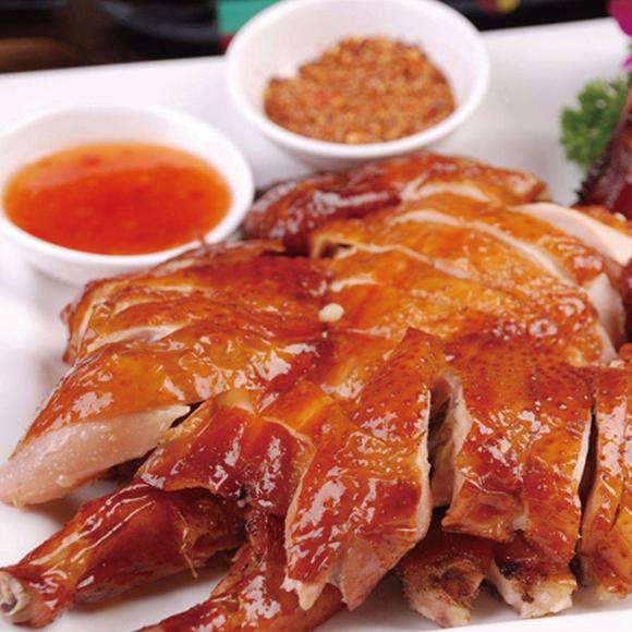  p>静宁烧鸡亦称静宁卤鸡,是甘肃省静宁县一带的特色传统名菜,属于 a