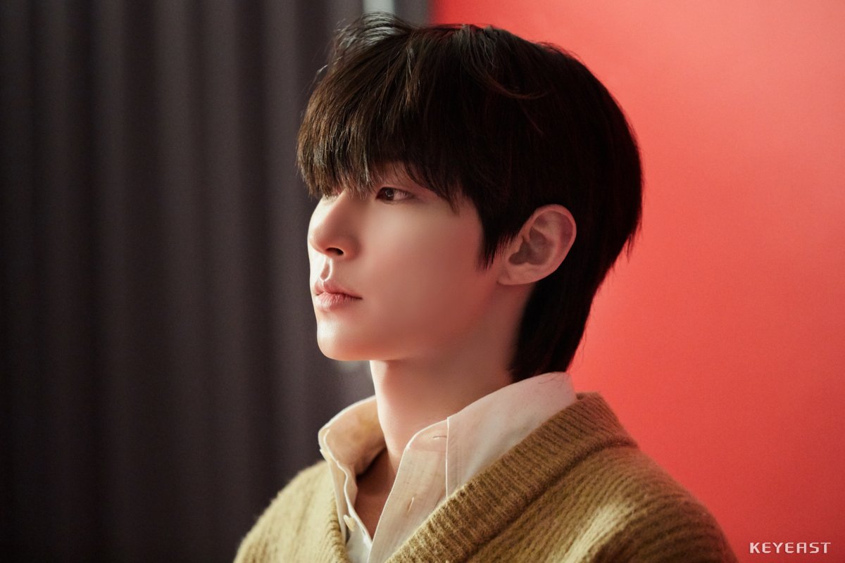  p data-id="gnwr6b7aqo">黄寅烨,1991年1月19