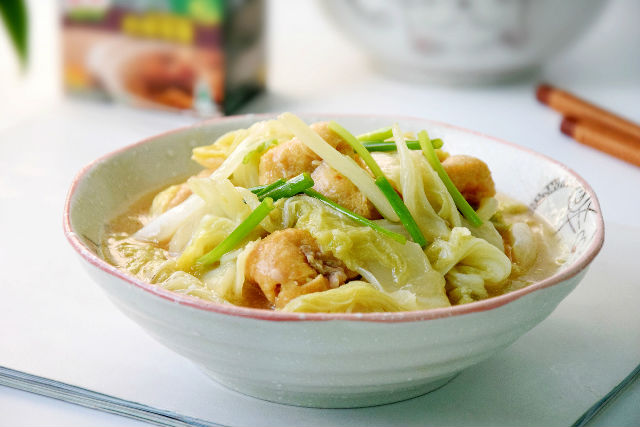 油豆腐炖白菜