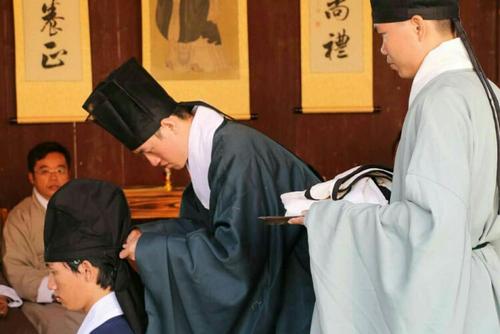 古代的“冠礼”是如何举行的？_百科TA说