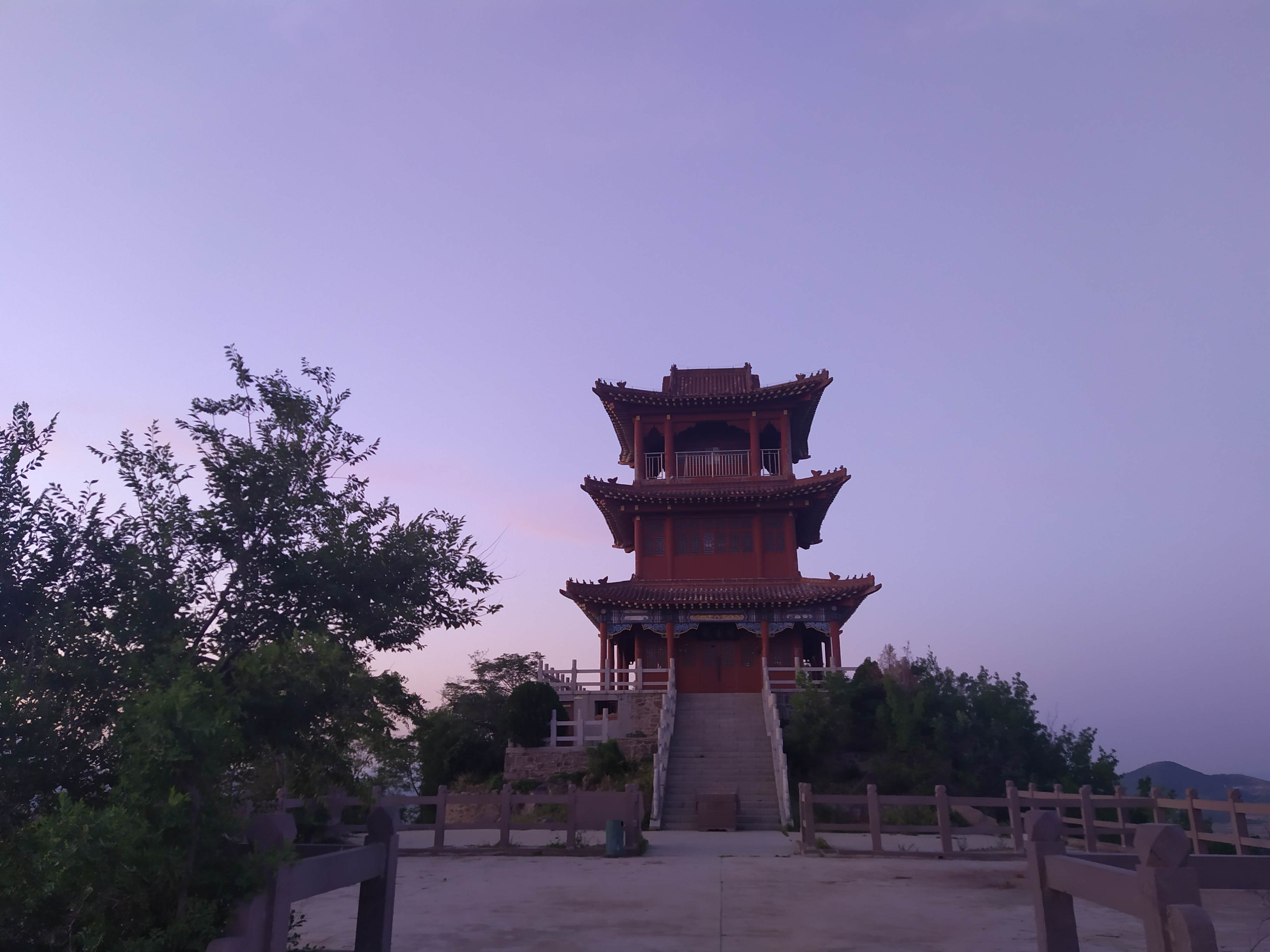 天佛风景名胜区,位于 a target="_blank" href="/item/莒南县/2460683