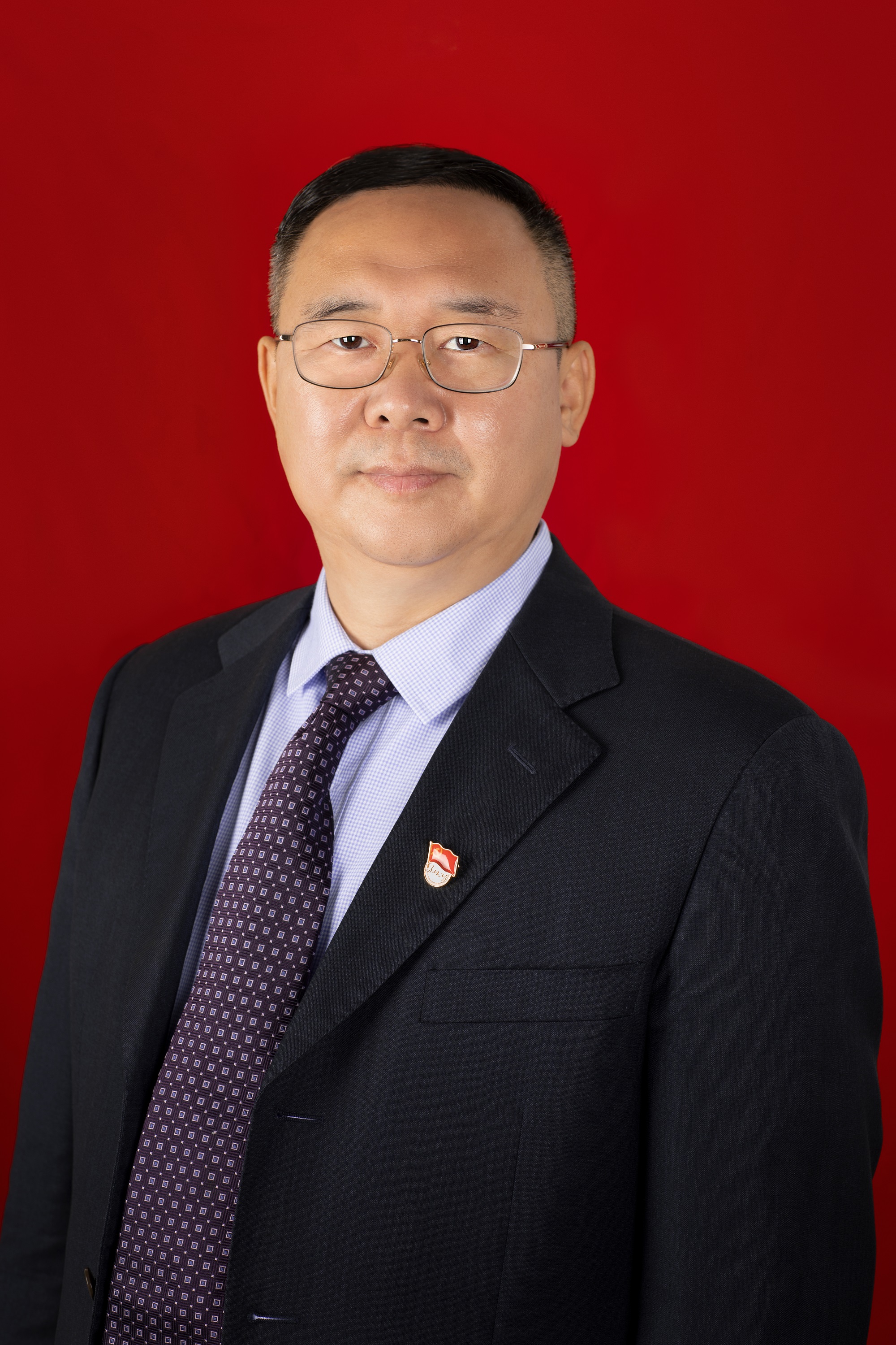  p>秦纲,现任湖南省古丈县委常委,县人民政府副县长(挂职). /p>