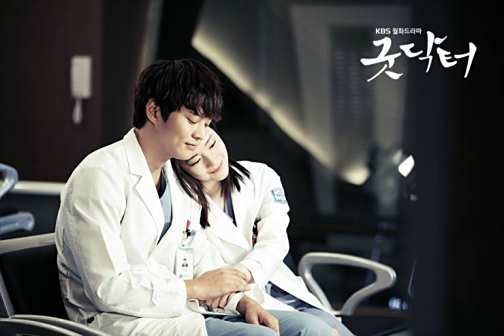 《good doctor》中饰演朴施温（左）