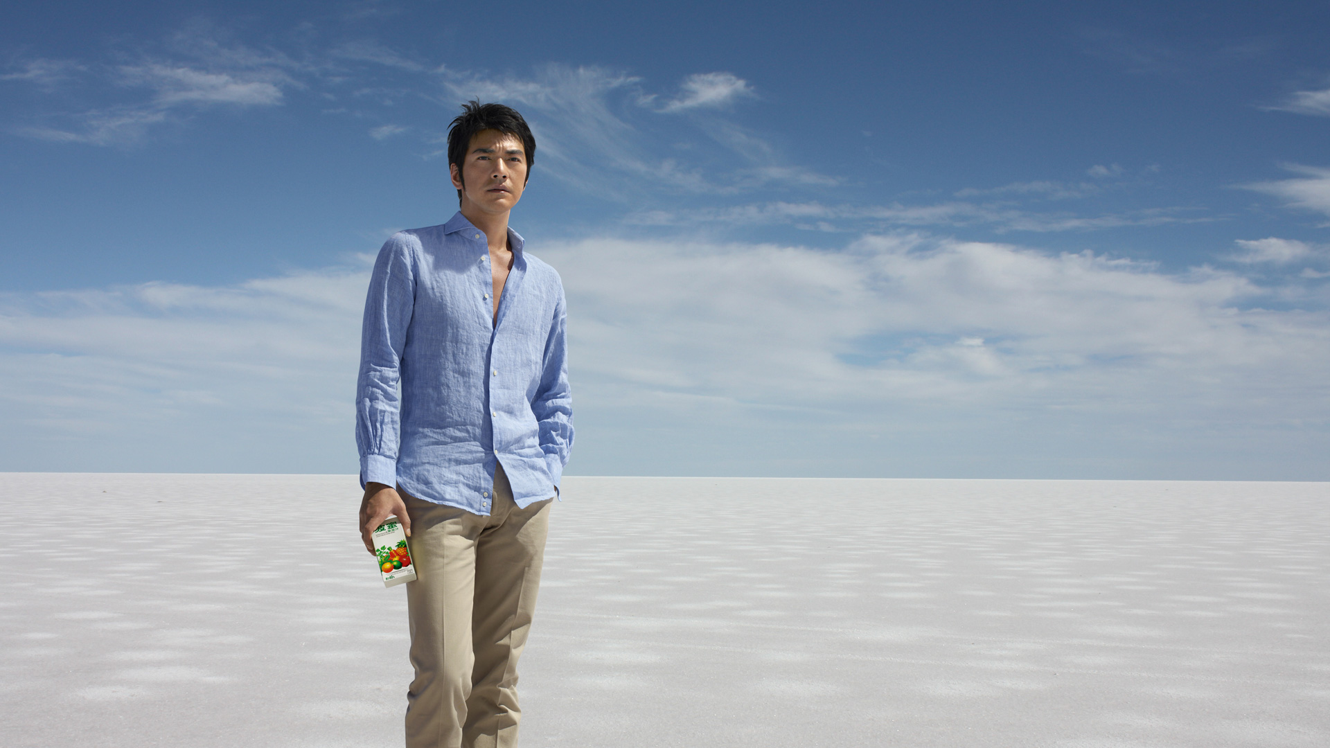  p>金城武(takeshi kaneshiro),1973年10月11日出生于中国台湾省台北