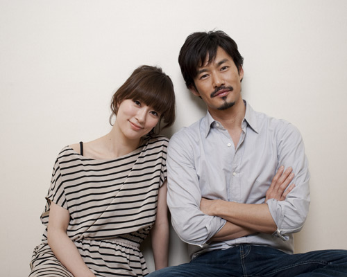 模特大赛并获得冠军,因而通过模特儿入行;1995年4月出演ntv电视剧《 a