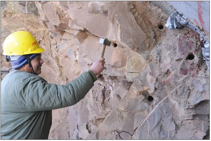  p>炮眼是在被爆破体(如 a target="_blank" href="/item/岩体">岩体 