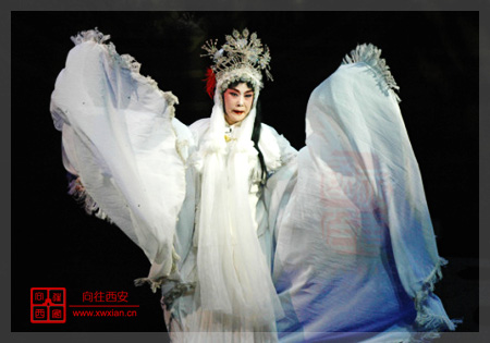  p data-id="gnwjth9msw">郝彩凤(1940年-2019年12月8日),著名秦腔