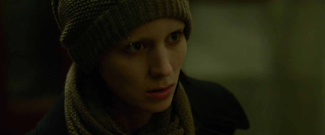  p>《龙纹身的女孩》( i>the girl with the dragon tattoo /i>)是 a