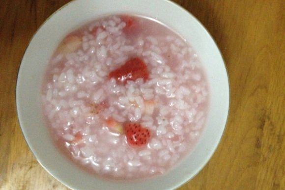 香甜冰糖草莓粥