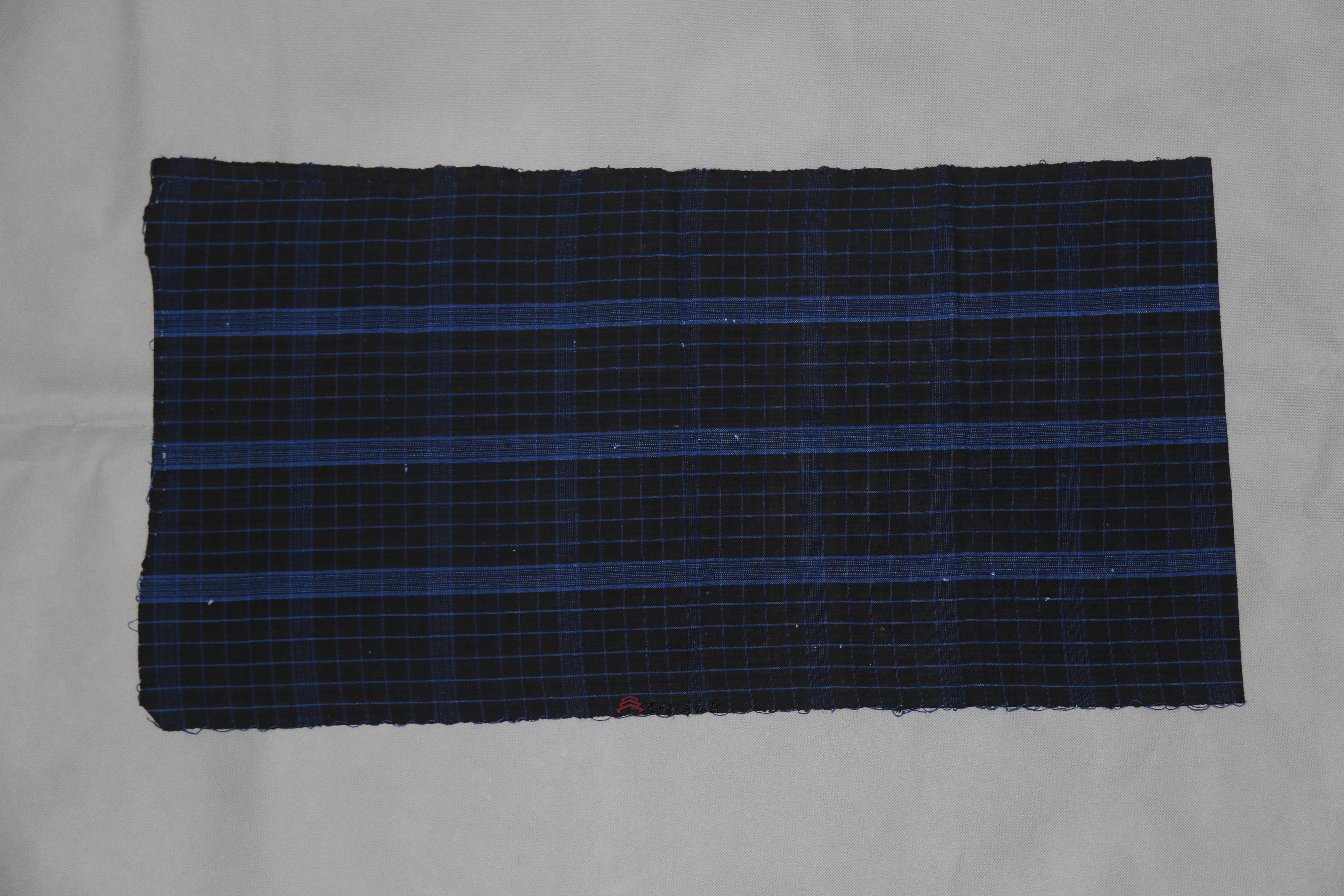 当代罗甸布依族格子花头帕