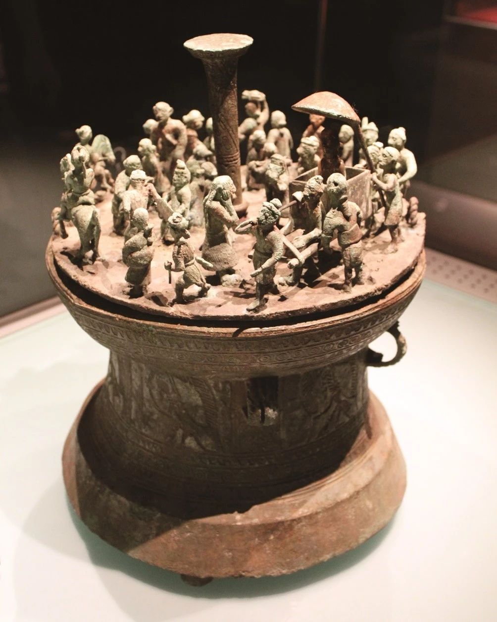 祭祀场面铜贮贝器