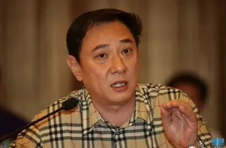  p>王卫平,男,1955年生,山东青岛人,上海电影制片厂演员.