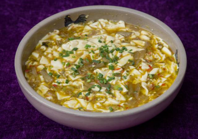 烂松菜滚豆腐