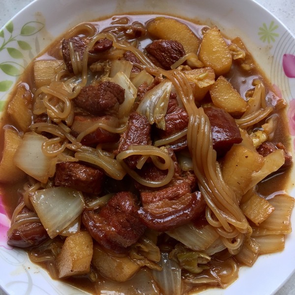 五花肉炖粉条