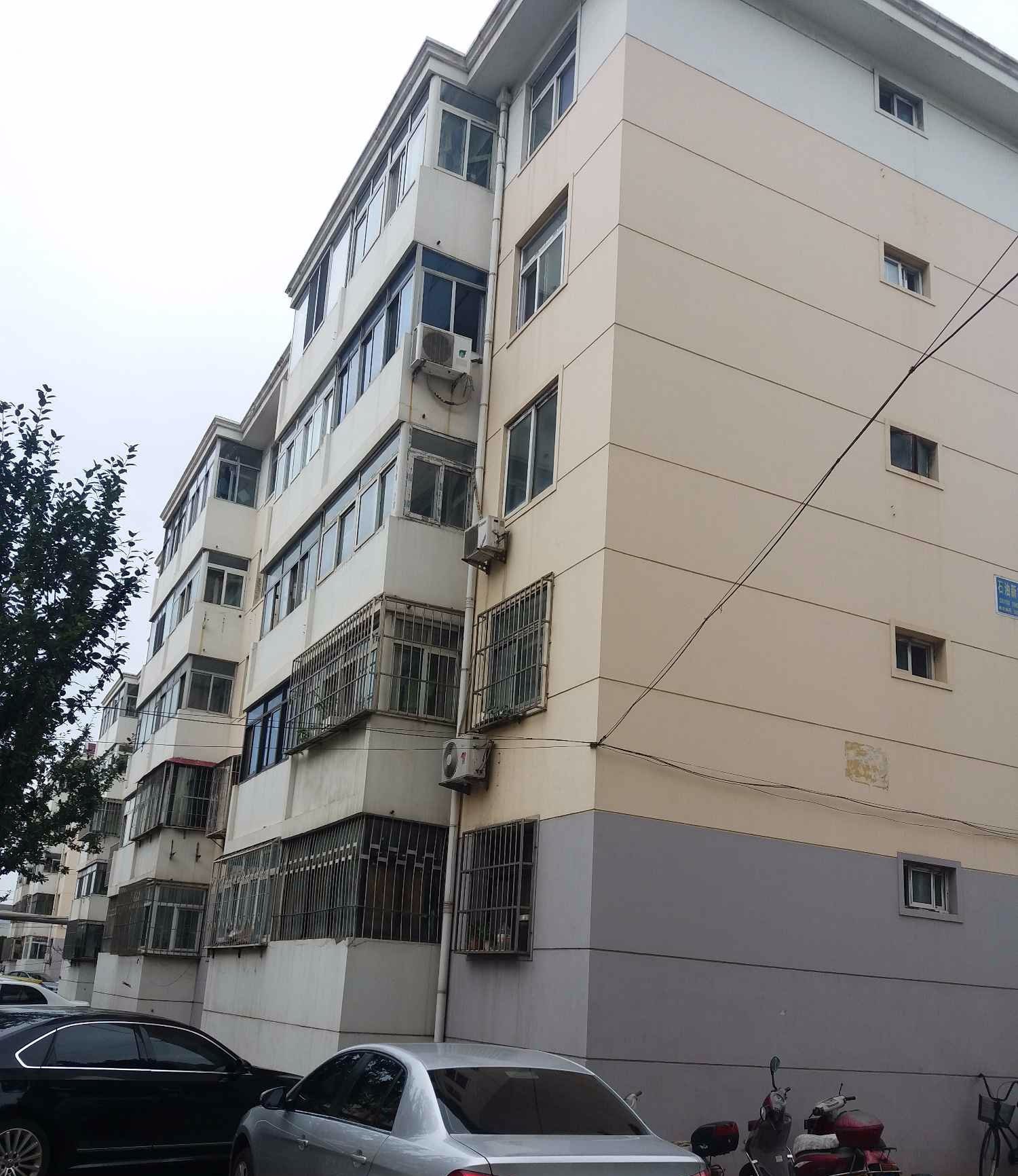  p>石油新村4区位于天津市塘沽渤海石油街,由无开发商建成,总建筑面积