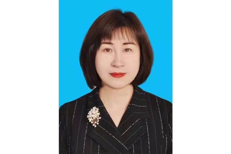  p>高俊娟,现任中共呼和浩特市教育工作委员会专职副