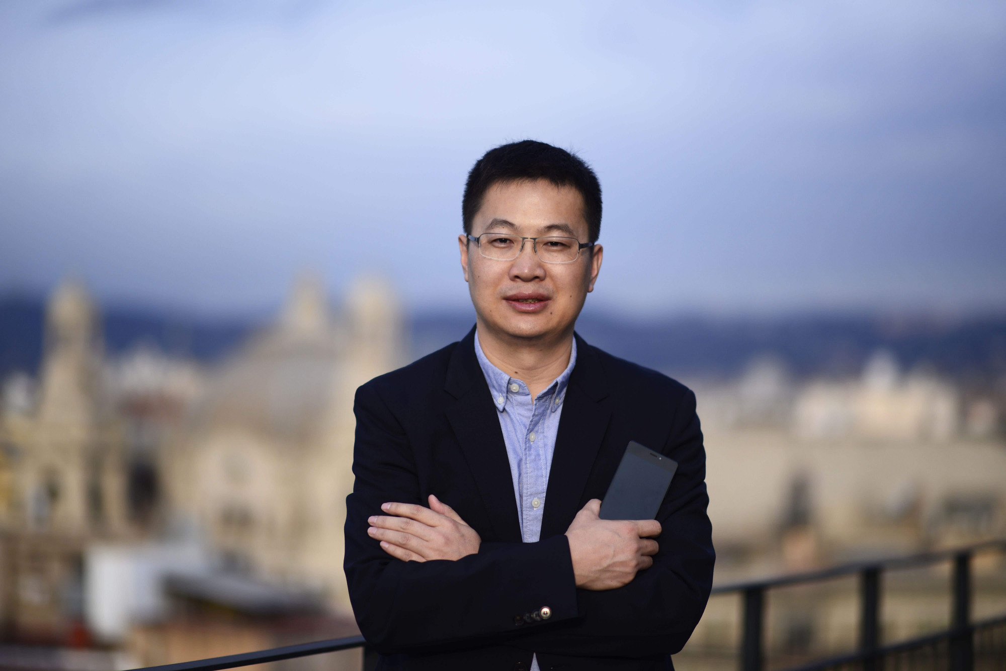 Redmi K30 Pro真机亮相，挑战骁龙865最低价，外观确实美！_百科TA说