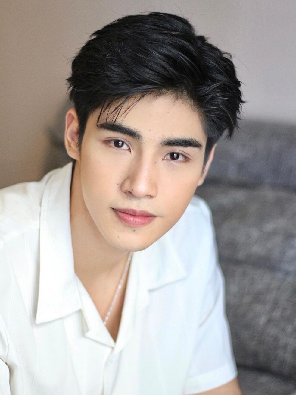 iedp8i">普里潘·萨帕桑萨瓦特(poom),1997年5月6日出生于泰国曼谷