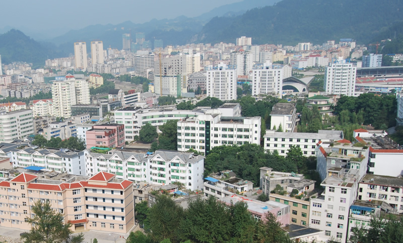 重庆市黔江中学校